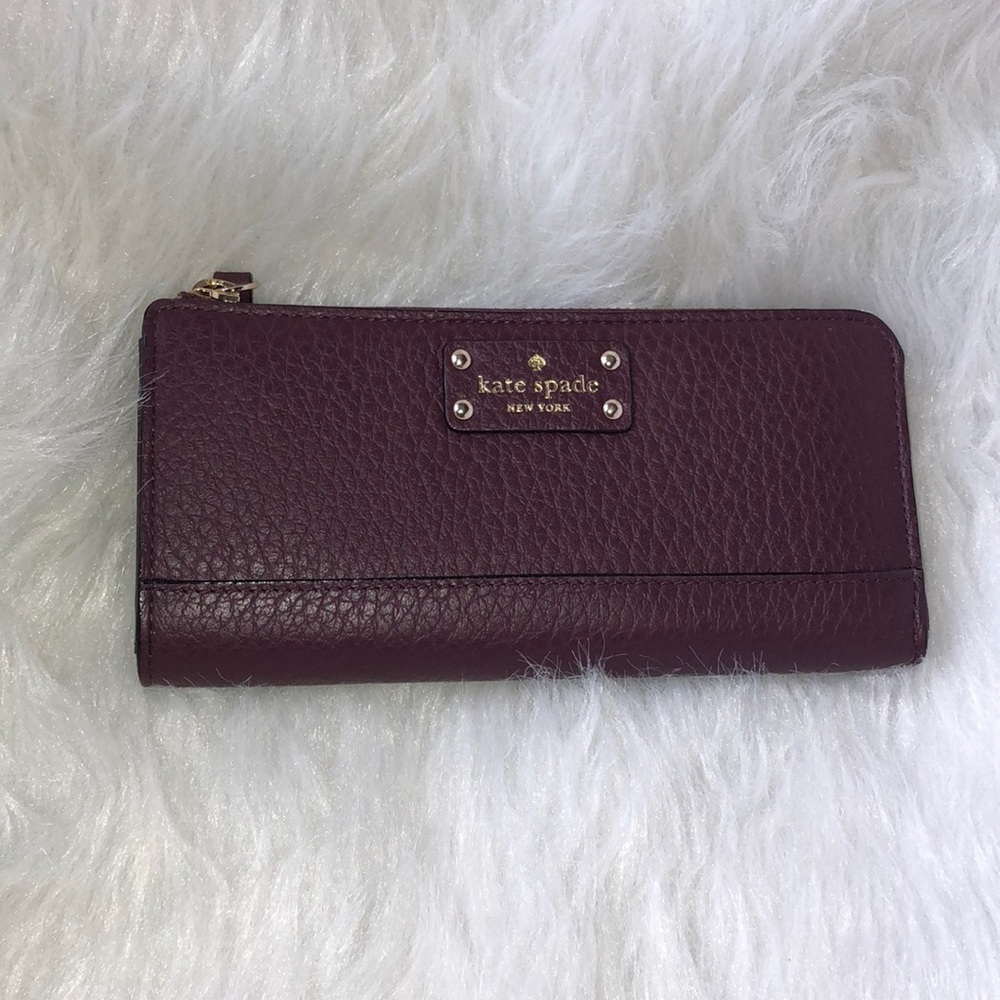 Kate spade Bay Street wallet